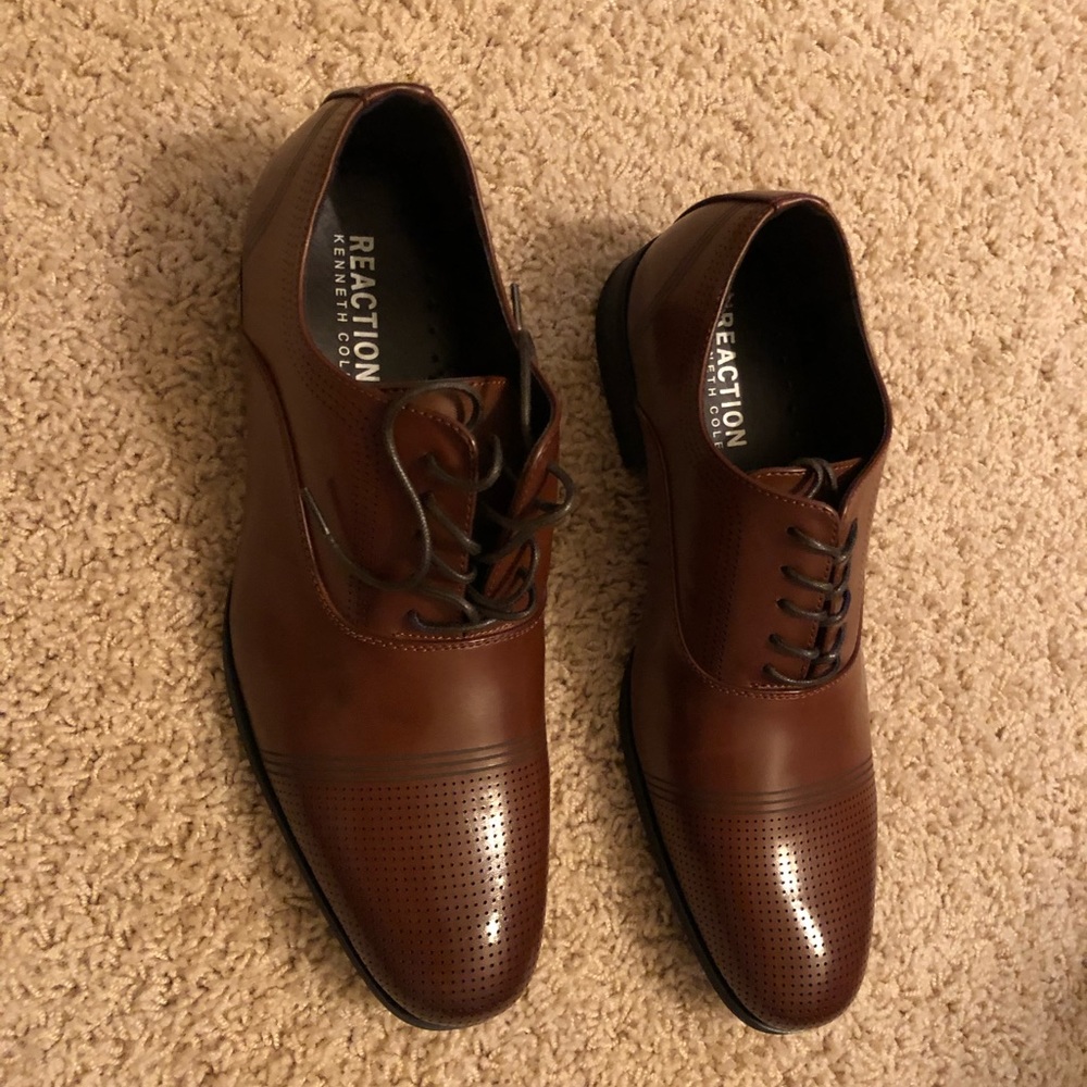NEW Kenneth Cole Dress Shoes Brown